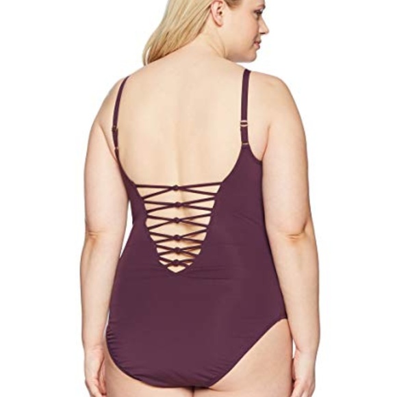 Bleu Rod Beattie Plus Size Skirted 1Piece Swimsuit - Picture 3 of 3